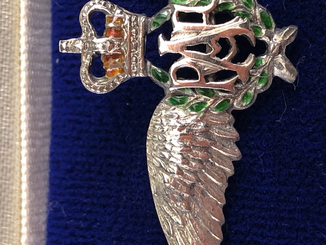 RAF sweetheart brooch, the white metal wings with red and green enamelled centre section, stamped ' - Image 4 of 16