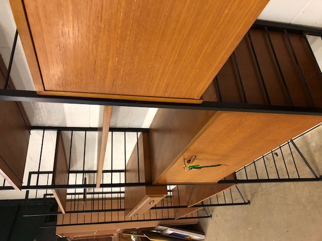 Large installation of mid century teak and metal Ladderax, consisting of five bays and various - Image 25 of 25