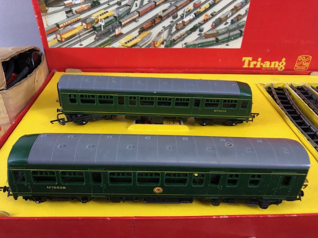 Model Railway interest, collection of Tri-ang ,Tri-ang 00 Engine R50 Princess Victoria LOCO Black - Image 3 of 13