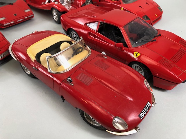 Collection of Burago and Polistil 1:16 / 1:18 scale collectable cars to include Ferrari, Jaguar - Image 2 of 9