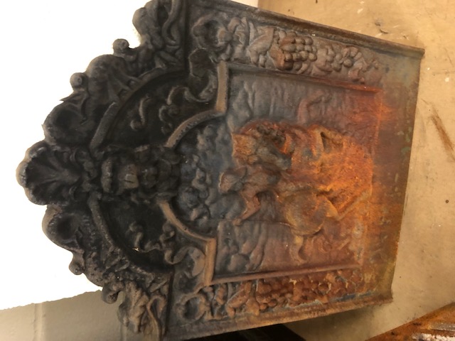 Cast Iron fire back and grate basket, the fire back with lions mask and ribbon decoration and - Image 3 of 5