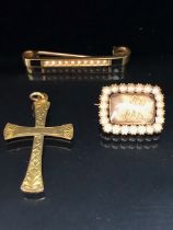 Victorian Gold 15ct mourning brooch set with seed pearls and black enamel, an unmarked mourning