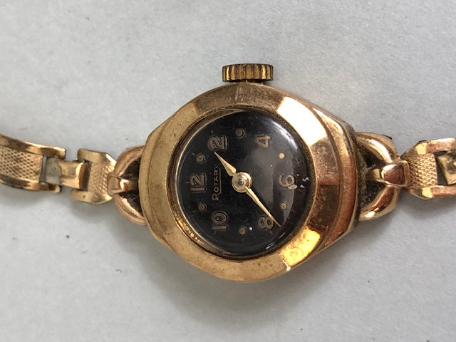 9ct Gold wristwatch by Rotary with Black face and Gold numerals and batons with rolled gold strap - Image 5 of 7