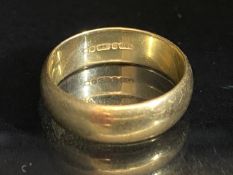 9ct Gold fully hallmarked ring or band approx size 'R' and 5.7g
