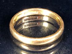 22ct Gold Ring size approx 'P' and total weight approx 4g