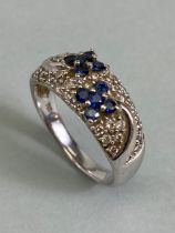 18ct white Gold ring set with gemstones size 'Q'and approx 5.8g