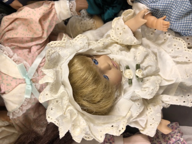 Dolls, collection of vintage dolls in various costumes mostly with bisque heads ranging in size from - Image 6 of 15