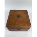 Antique 19th century mahogany apothecary style box lined in velvet with space for 9 dispensing