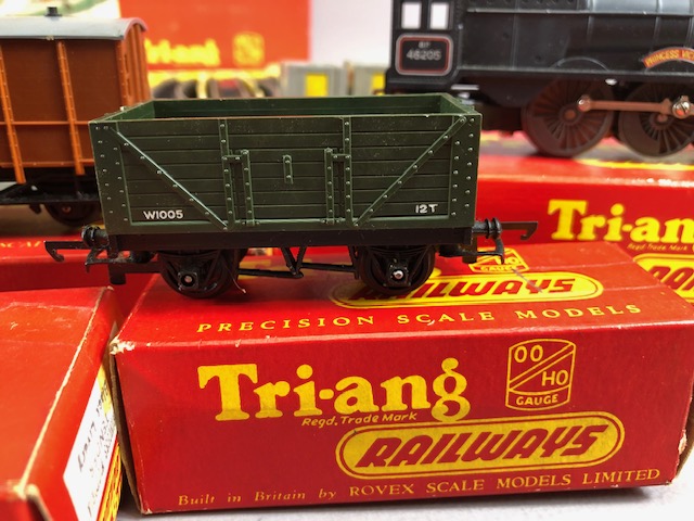 Model Railway interest, collection of Tri-ang ,Tri-ang 00 Engine R50 Princess Victoria LOCO Black - Image 10 of 13