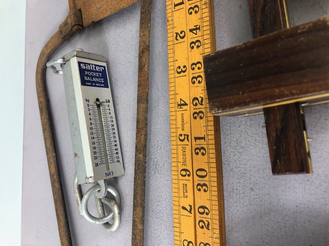 Vintage tools, to include wood markers, set square, surveyors tape, level, wooden folding rules, and - Image 4 of 4