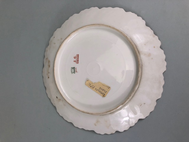 Limoges china, Two Victorian 9002 side plates decorated with gold foliage on a pastel background - Image 4 of 16