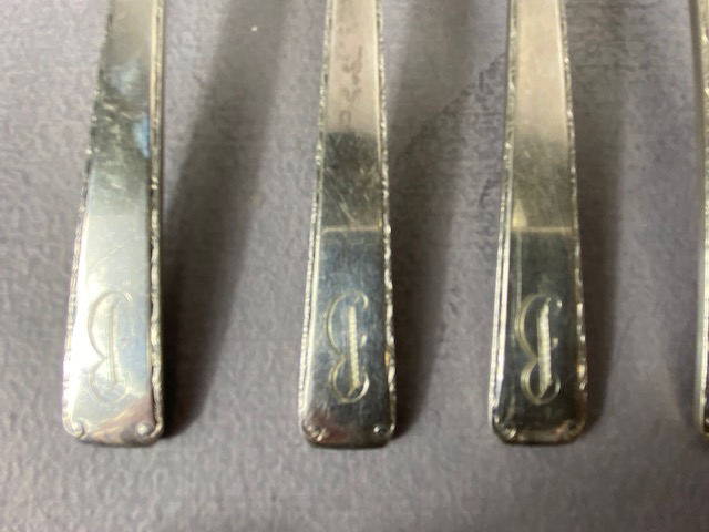 Canteen of American silver cutlery Old Lace pattern all marked STERLING & comprising: 14 small - Image 8 of 28