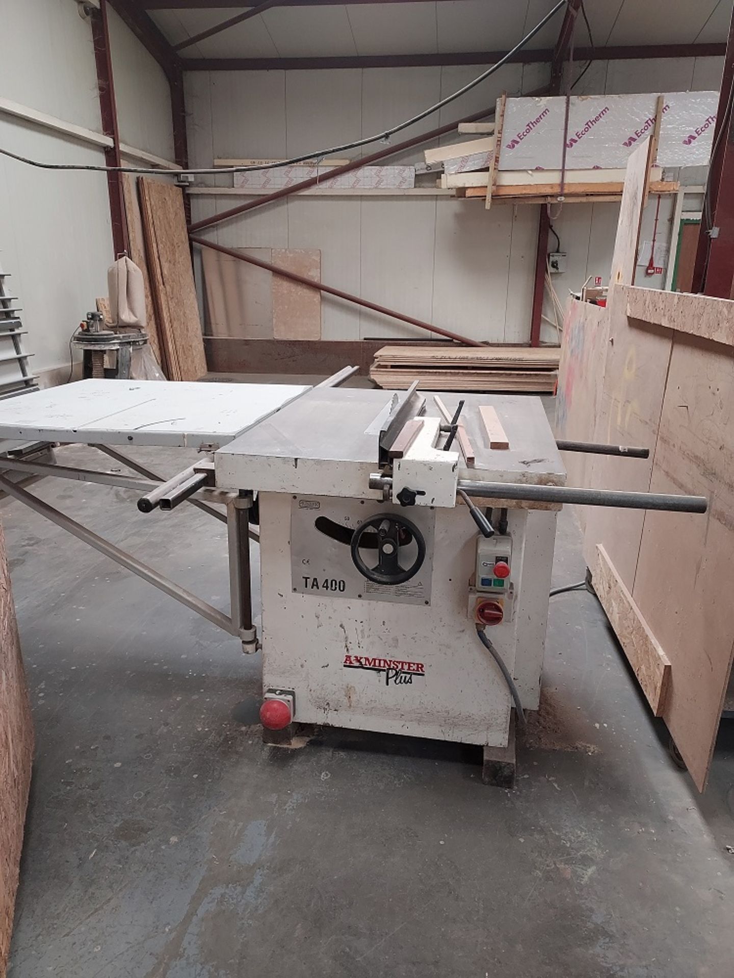 Sedgwick TA400 table rip saw (Used)