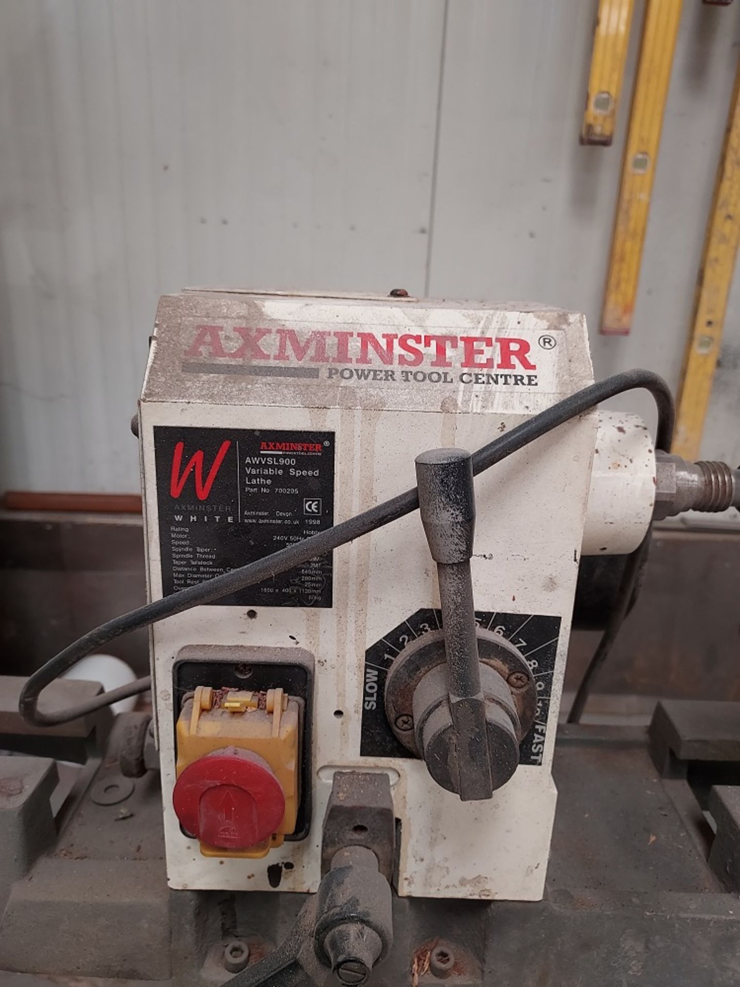 Axminster AWVSL900 Variable Speed Wood Turning Lathe and Chisels (Used) - Image 2 of 3