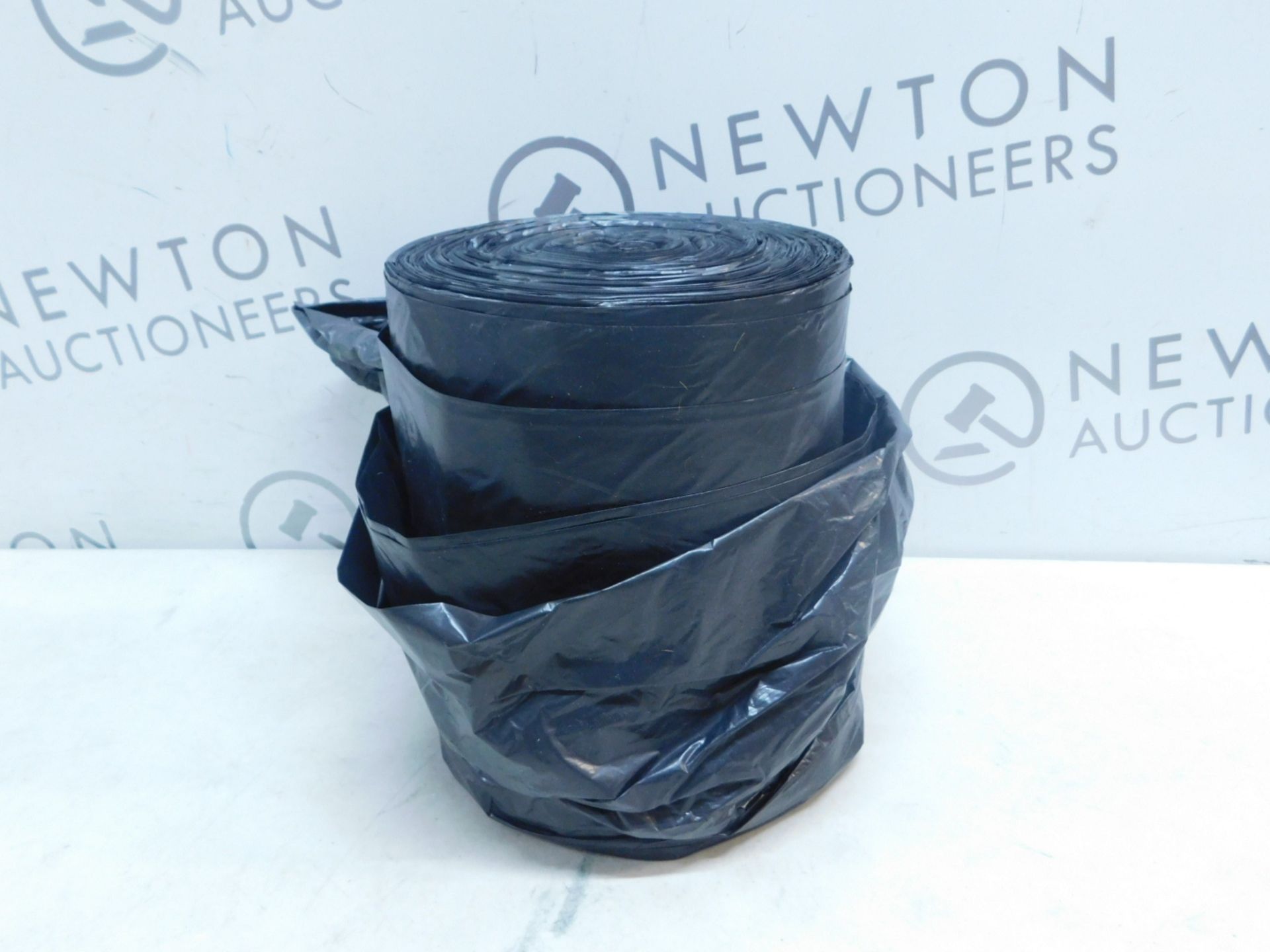 1 LARGE ROLL OF BLACK KITCHEN BIN BAGS RRP Â£19.99