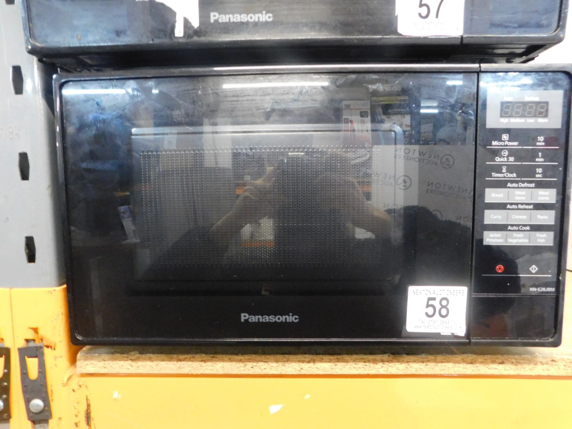 1 PANASONIC NN-E28JBM 800W 20L BLACK MICROWAVE OVEN RRP Â£89.99