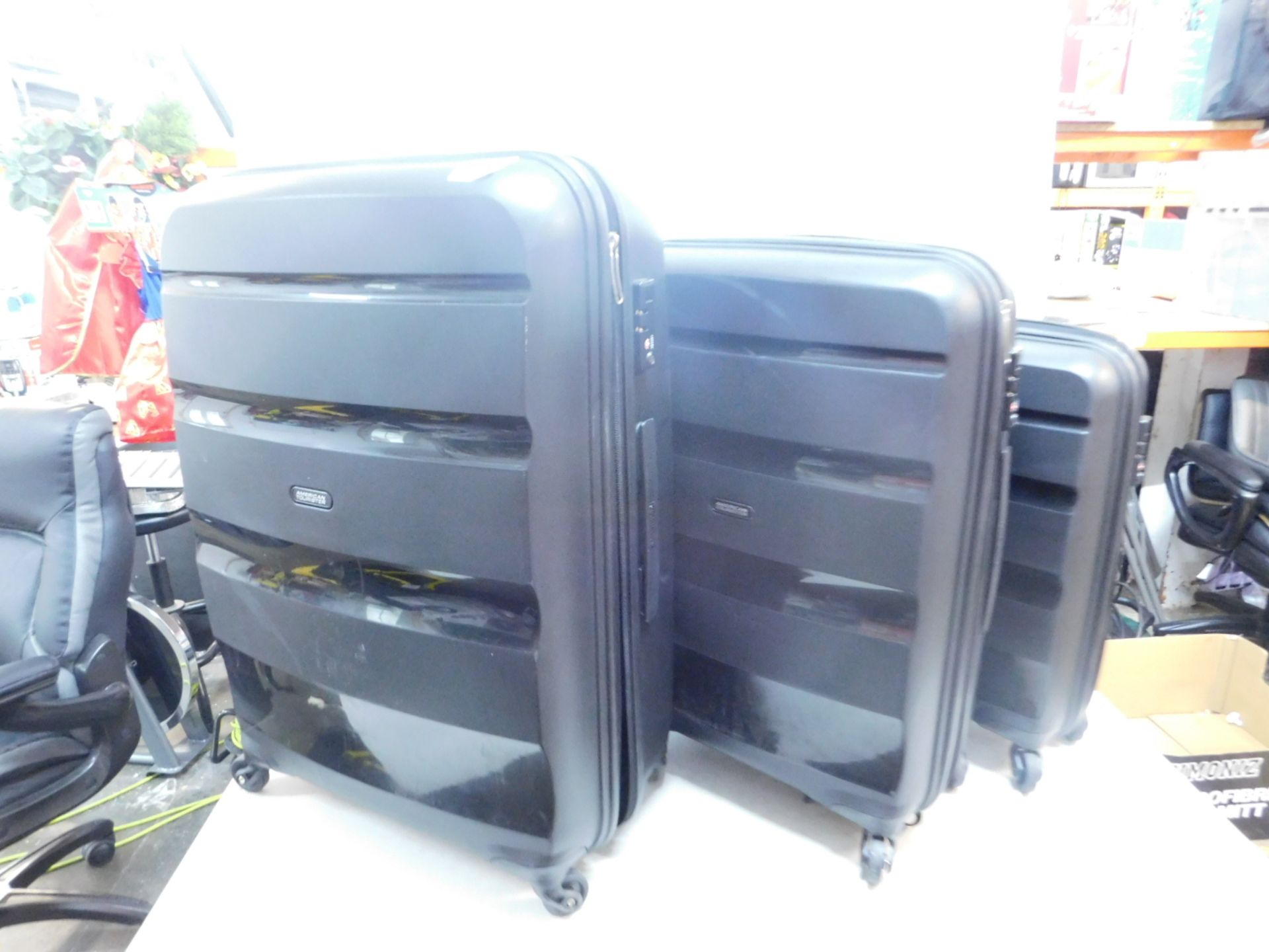 1 AMERICAN TOURISTER BON AIR 3 PIECE HARDSIDE SUITCASE SET IN BLACK RRP Â£229