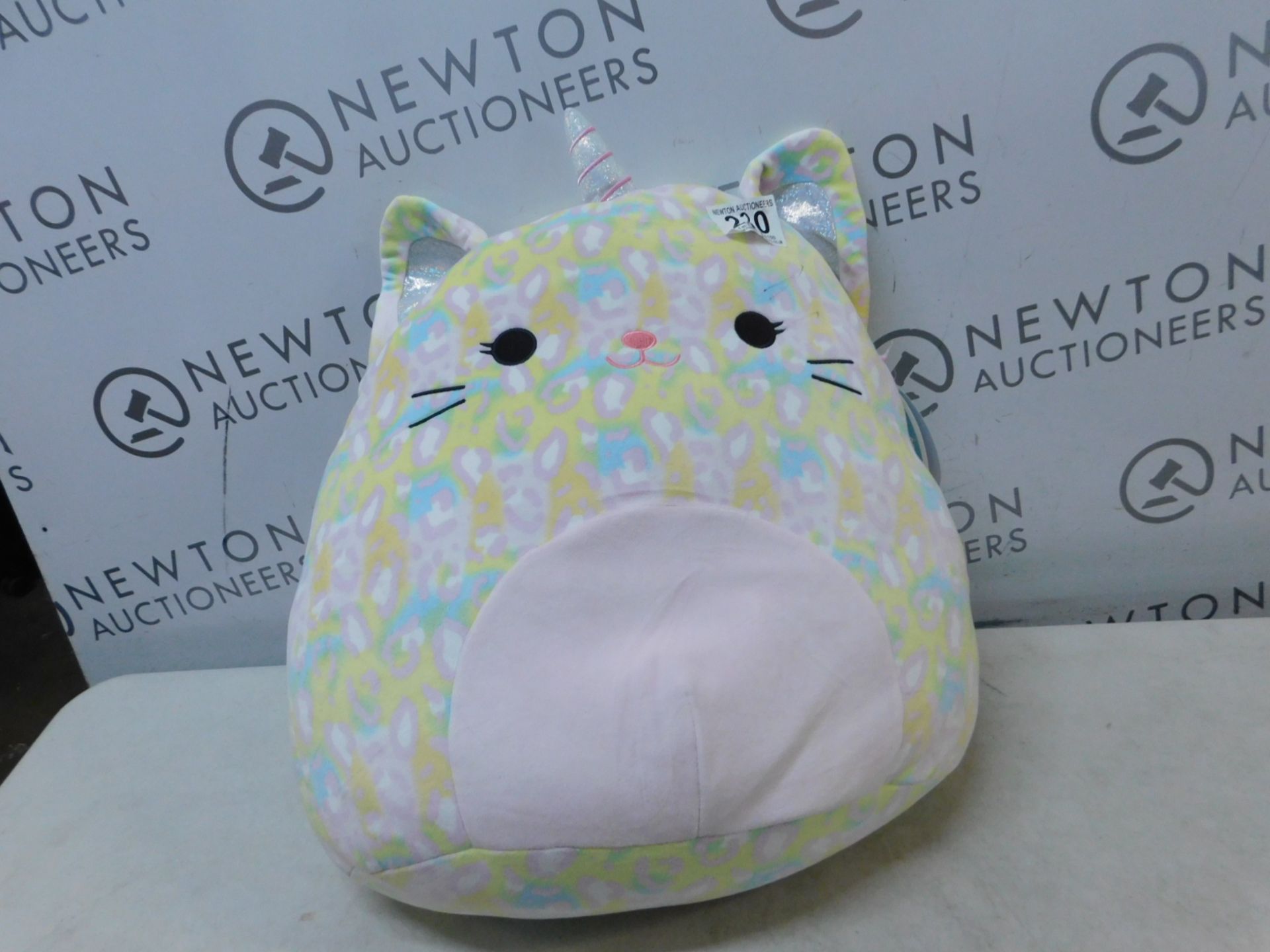 1 SQUISHMALLOWS LARGE PLUSH CHARACTER PILLOW RRP Â£19