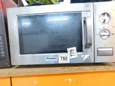 1 PANASONIC NE-1027 1000W COMMERCIAL MICROWAVE OVEN RRP Â£449