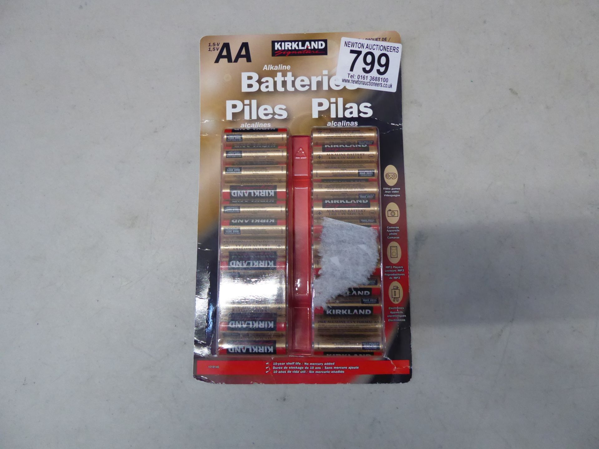 1 PACK OF 40 (APPROX) KIRKLAND SIGNATURE AA BATTERIES RRP Â£39.99