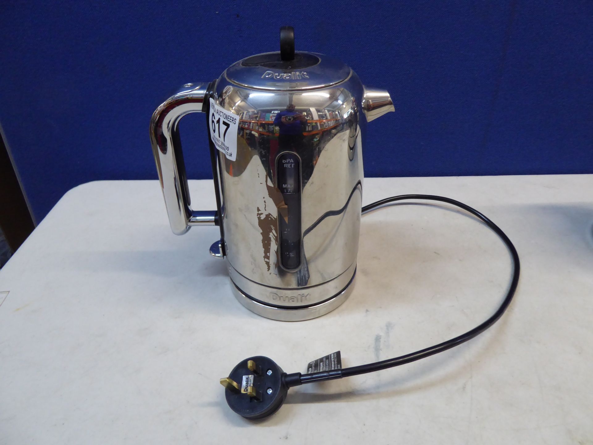 1 DUALIT POLISHED STAINLESS STEEL CLASSIC KETTLE 1.7L RRP Â£149.99