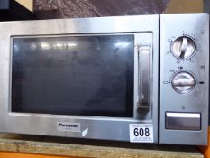 1 PANASONIC NE-1027 1000W COMMERCIAL MICROWAVE OVEN RRP Â£449