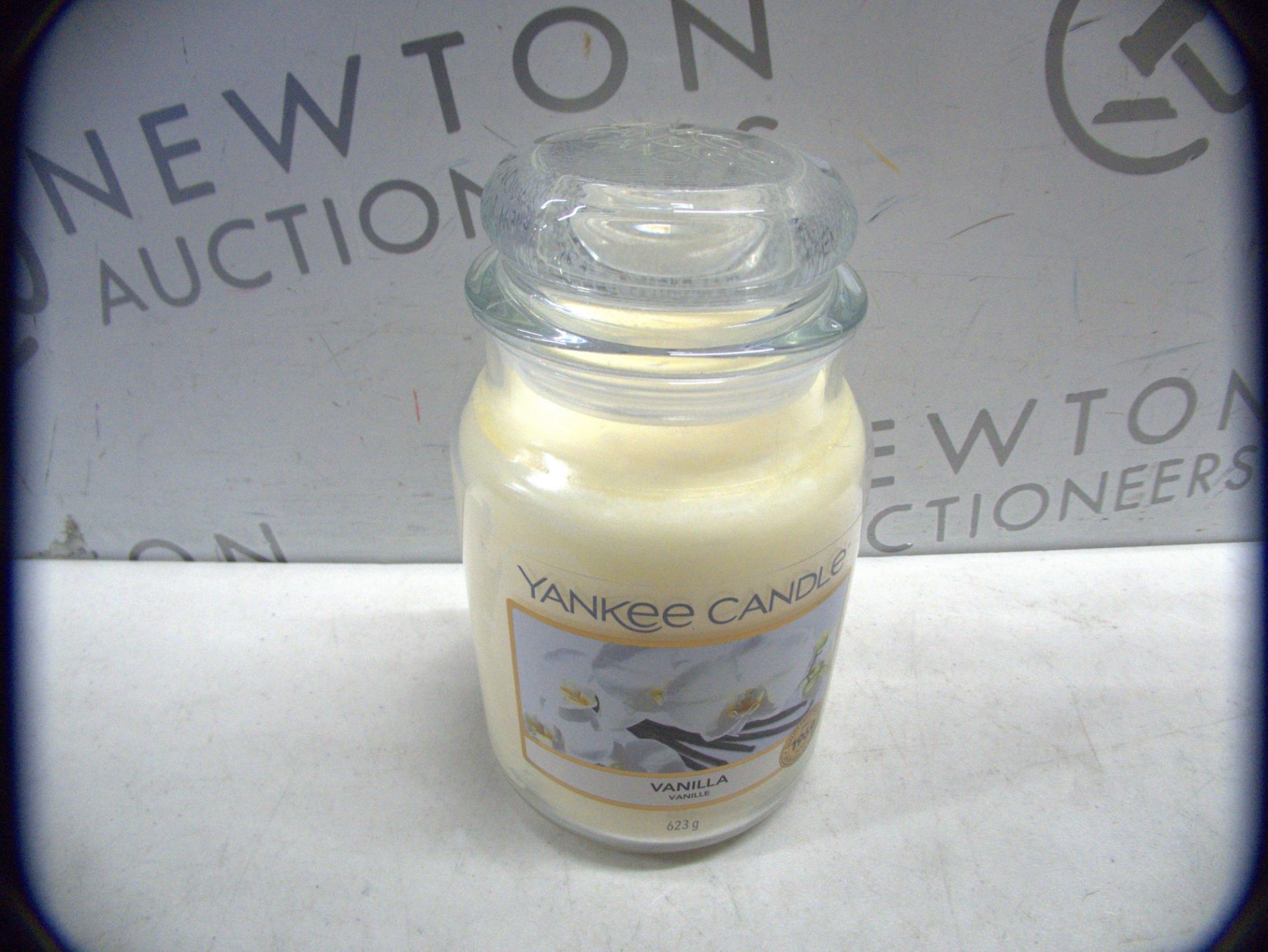 1 YANKEE SCENTED CANDLE VANILLA RRP Â£11.99