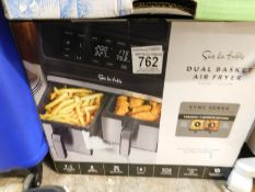 1 BOXED SUR LA TABLE DUAL BASKET AIR FRYER, 7.6L RRP Â£129