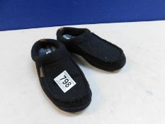 1 PAIR OF DEARFORMS MENS SLIPPERS UK SIZE 10-11 RRP Â£34.99