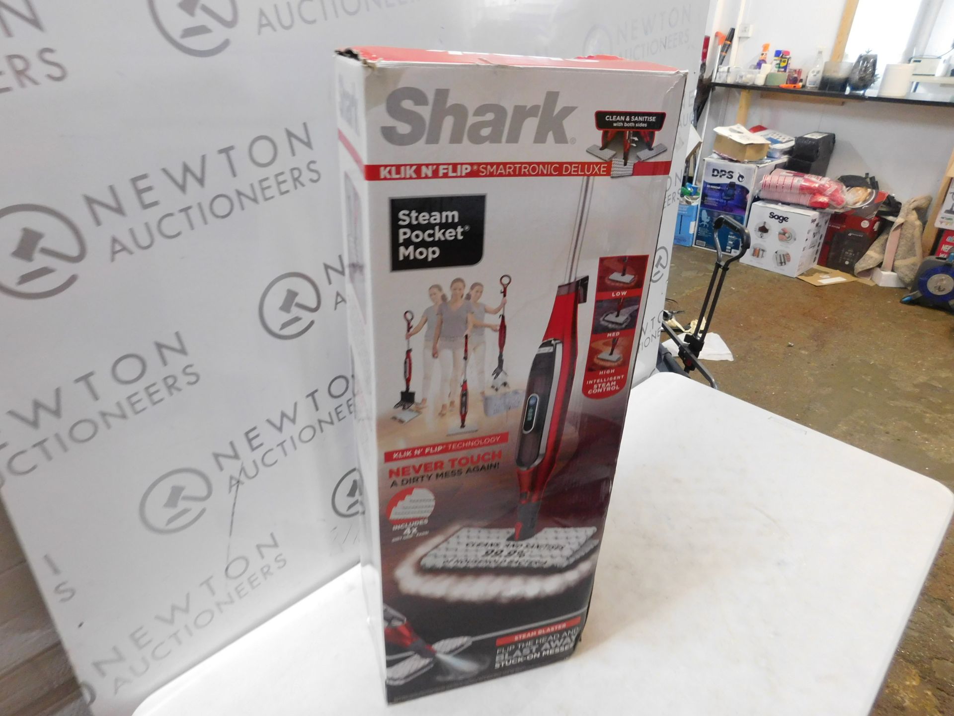 1 BOXED SHARK KLIK N FLIP STEAM POCKET MOP RRP Â£89.99