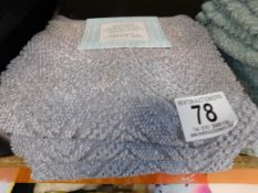 1 SET OF 3 SPA CLASSIC GRAY HAND TOWELS RRP Â£19.99