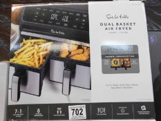 1 BOXED SUR LA TABLE DUAL BASKET AIR FRYER, 7.6L RRP Â£129