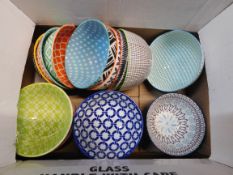 1 SET OF 11 (APPROX) PORCELAIN BOWLS RRP Â£29.99