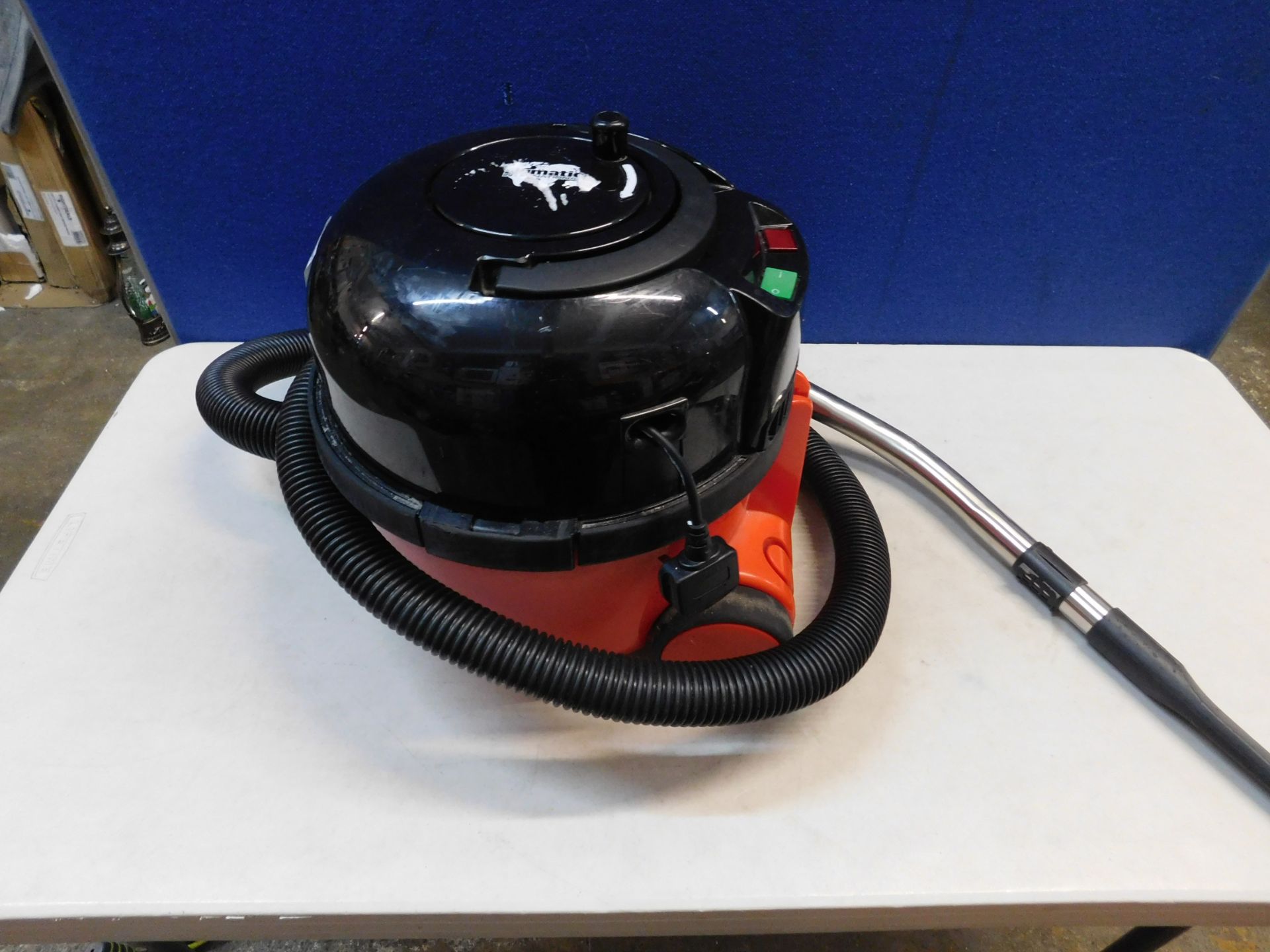 1 NUMATIC HENRY MICRO VACUUM CLEANER RRP Â£199.99