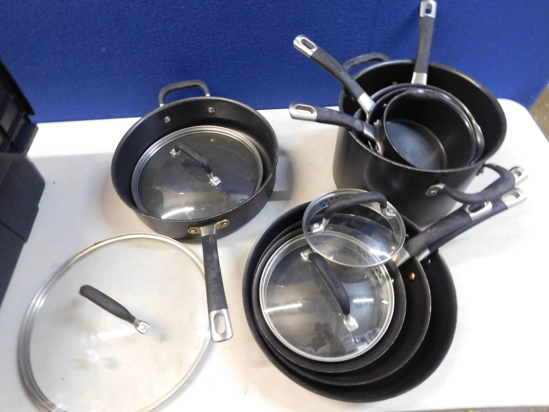 1 CIRCULON PREMIER PROFESSIONAL 10 PIECE (APPROX) HARD ANODISED PAN SET RRP Â£199