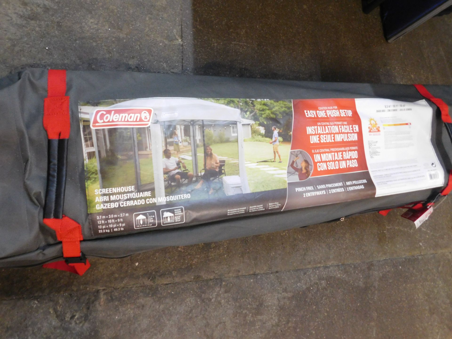 1 BAGGED COLEMAN 12 X 10FT (3.6 X 3.0M) SCREENHOUSE RRP Â£199