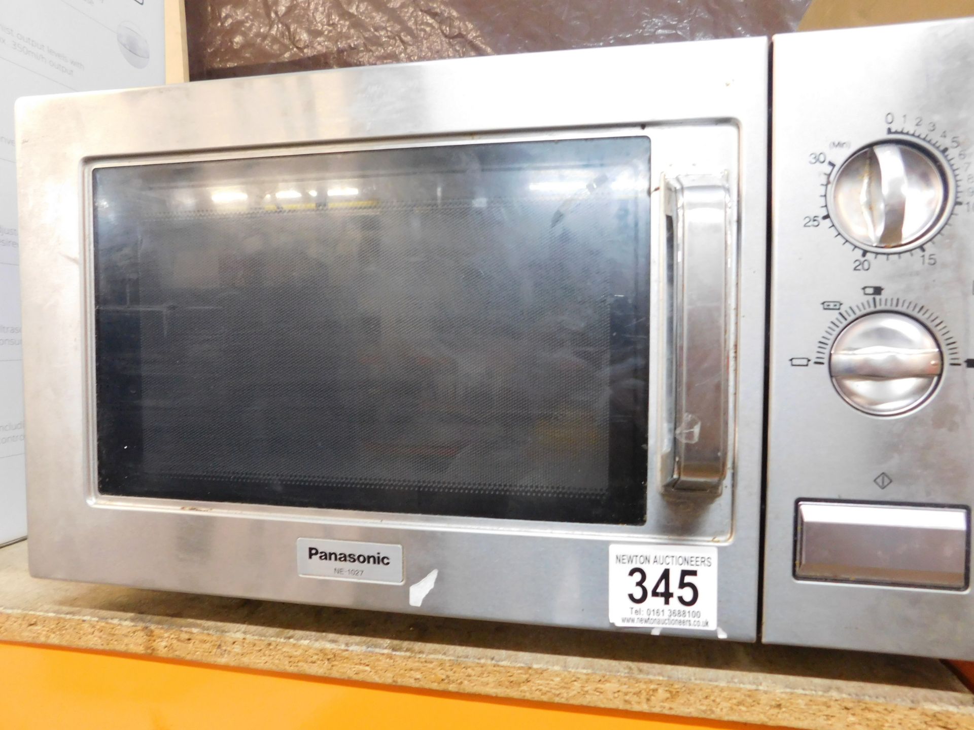 1 PANASONIC NE-1027 1000W COMMERCIAL MICROWAVE OVEN RRP Â£449