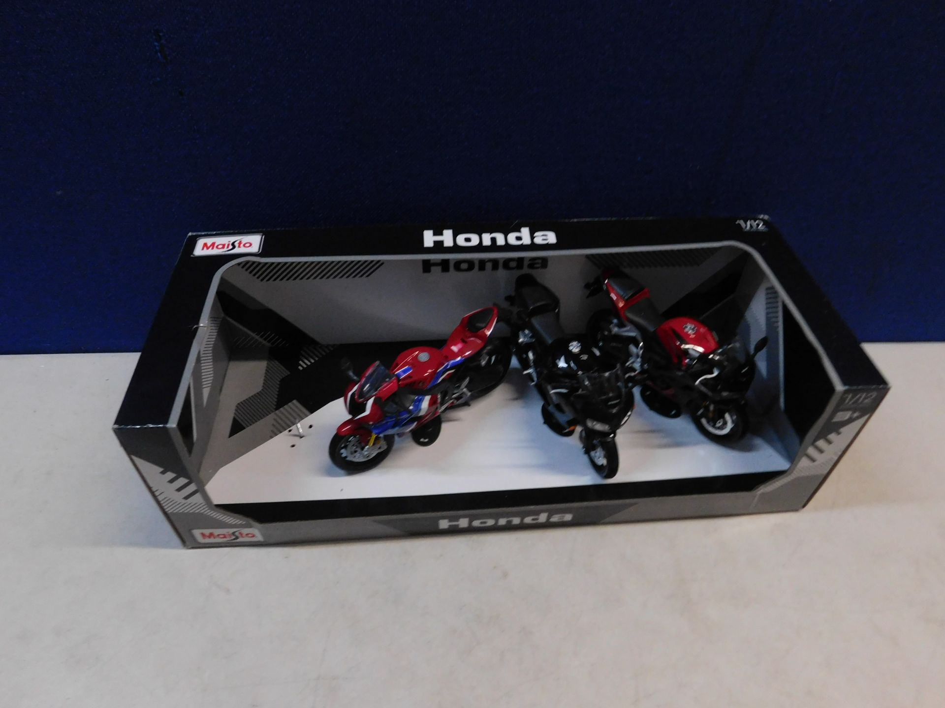 1 BOXED MAISTO 1:12 SCALE HIGHLY DETAILED MOTORCYCLES RRP Â£39.99