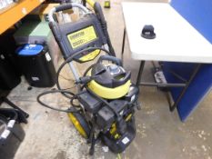 1 CHAMPION 2600 PSI PETROL PRESSURE WASHER RRP Â£349