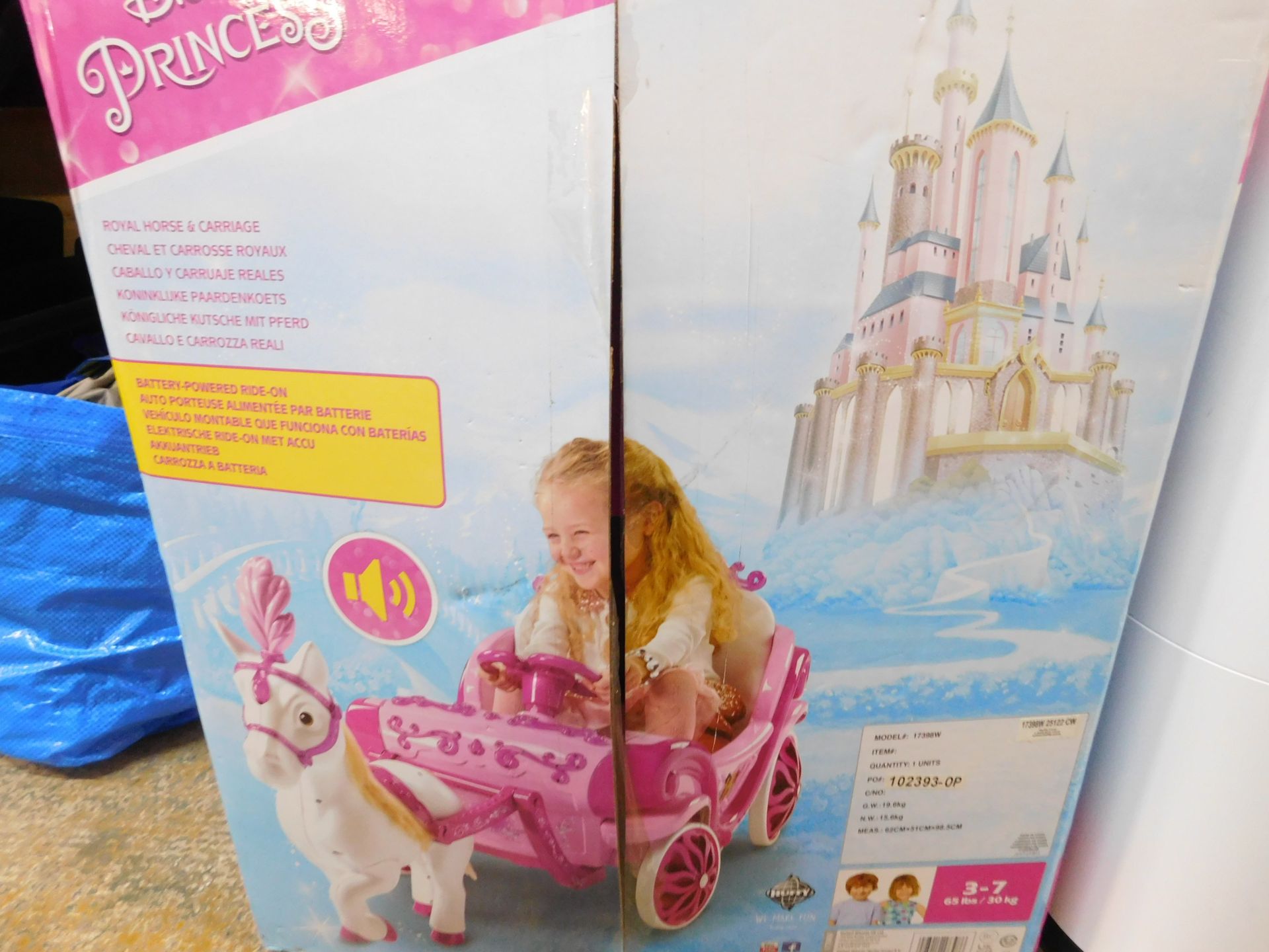 1 BOXED DISNEY PRINCESS CARRIAGE ELECTRIC RIDE ON RRP Â£199