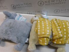 1 LITTLE MIRACLES KIDS BLANKET AND PILLOW RRP Â£11.99