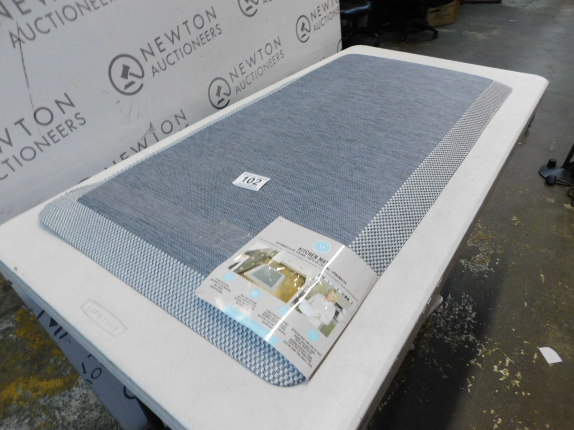 1 MARTHA STEWART FOREVER TWEED ANTIFATIGUE MAT RRP Â£29