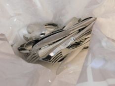 1 VINERS 34 PIECE (APPROX) CUTLERY SET RRP Â£34.99