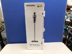 1 BOXED SAMSUNG JET 70 PET CORDLESS VACUUM CLEANER WITH BATTERY RRP Â£399