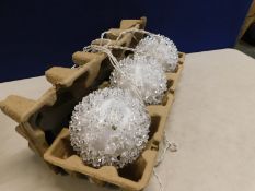 1 5 INCHES (14CM) INDOOR / OUTDOOR WARM WHITE SPHERES WITH 150 LED LIGHTS - 3 PACK RRP Â£39