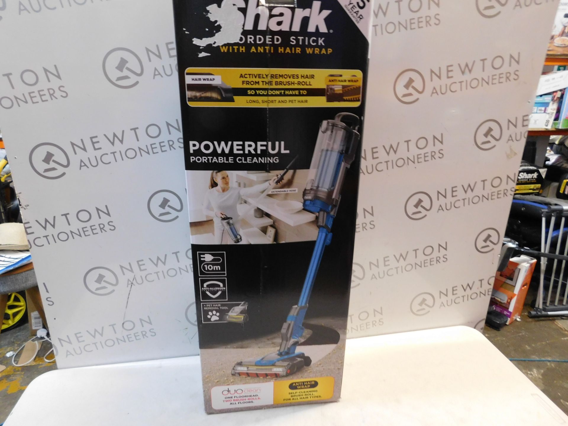 1 BOXED SHARK CORDED PET STICK VACUUM, HZ400UKT RRP Â£249