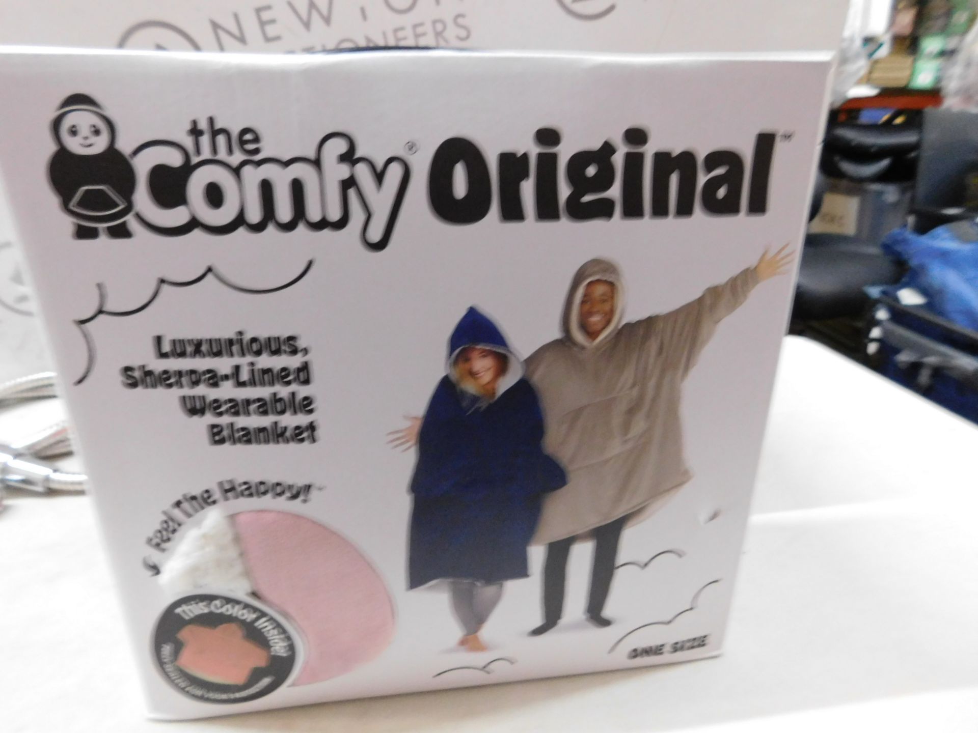 1 BOXED THE COMFY ORIGINAL WEARABLE BLANKET RRP Â£29