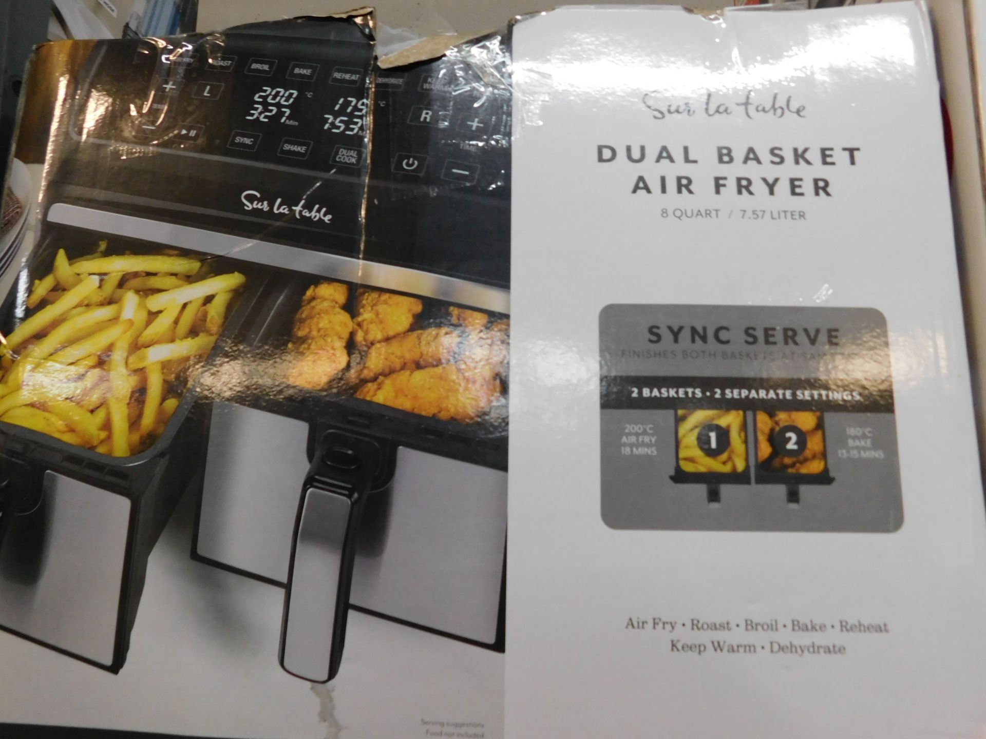 1 BOXED SUR LA TABLE DUAL BASKET AIR FRYER 7.57 LITER RRP Â£149.99