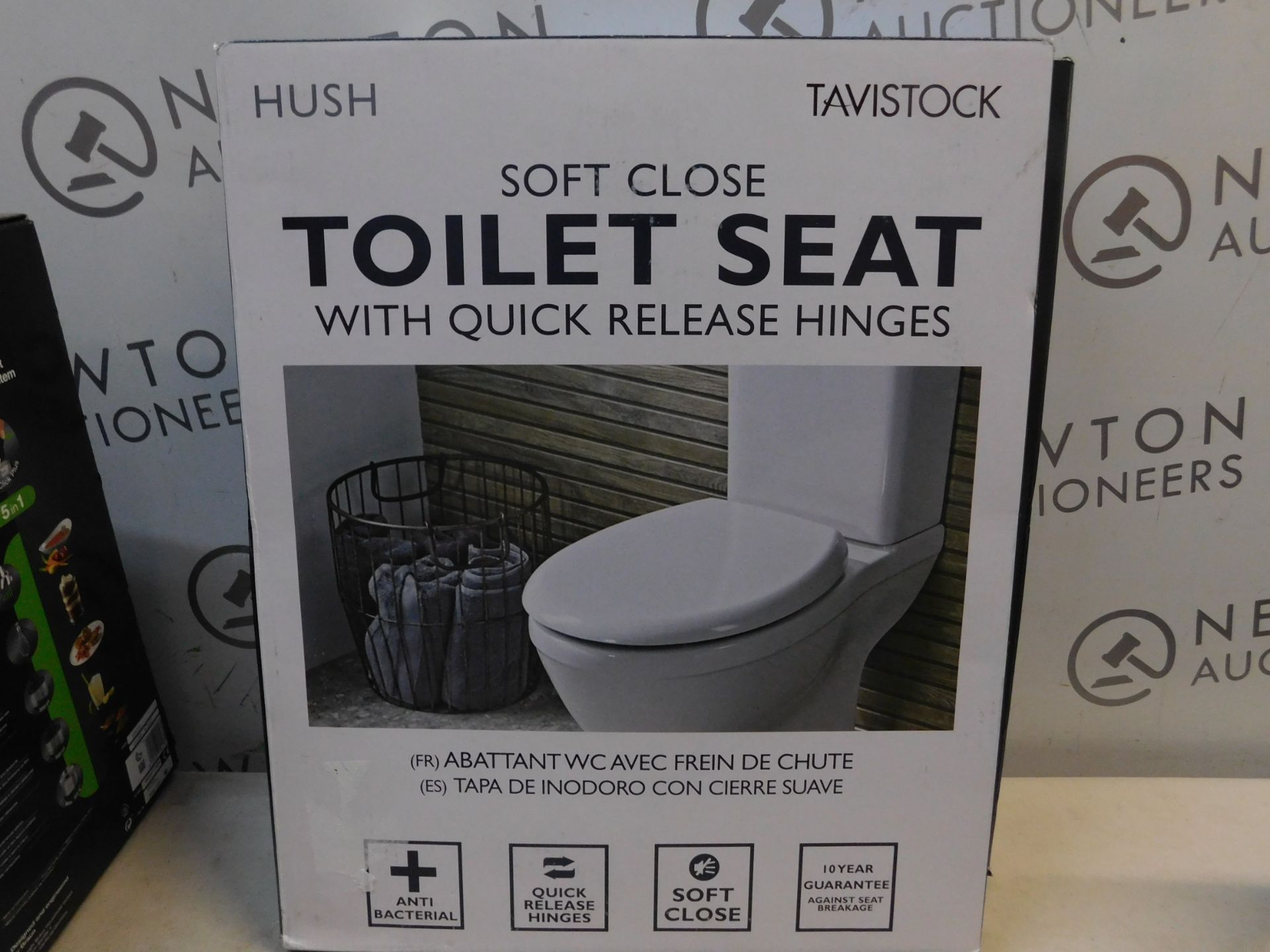 1 BOXED TAVISTOCK HUSH SOFT CLOSE QUICK RELEASE TOILET SEAT RRP Â£39.99