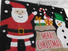 1 CHRISTMAS ENTRANCE MAT 60X90 CM RRP Â£29